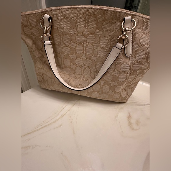 COACH Signature Canvas Small Kelsey Satchel Bag - Light Khaki/Chalk (NEW) - Picture 10 of 12